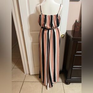💙Pink and black striped jumpsuit with adjustable straps and tie waist